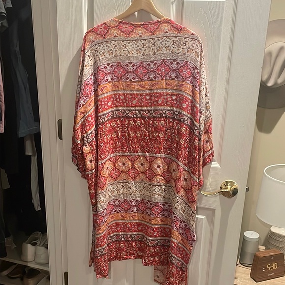 Colorful Patterned Kimono - Picture 3 of 3